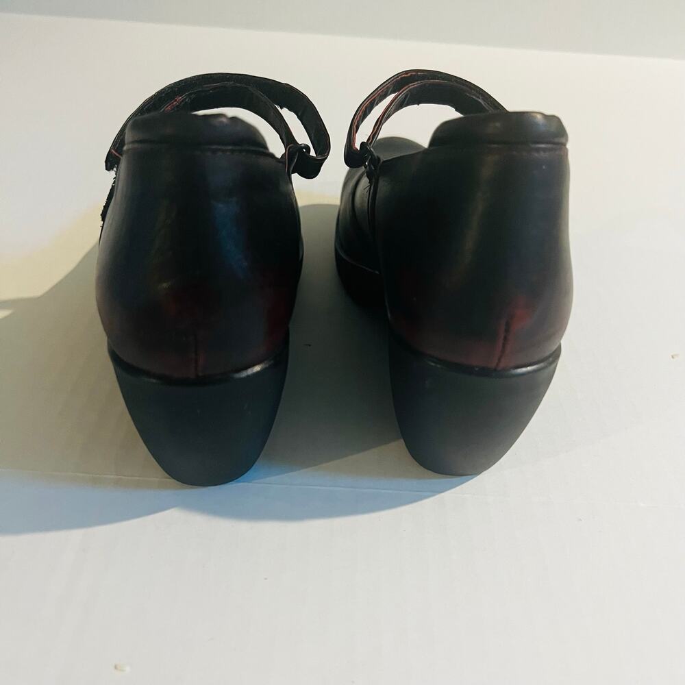 Naot Leather Closed Toe Wedge Closed Toe Shoes Size 38 Black - Picture 3 of 6